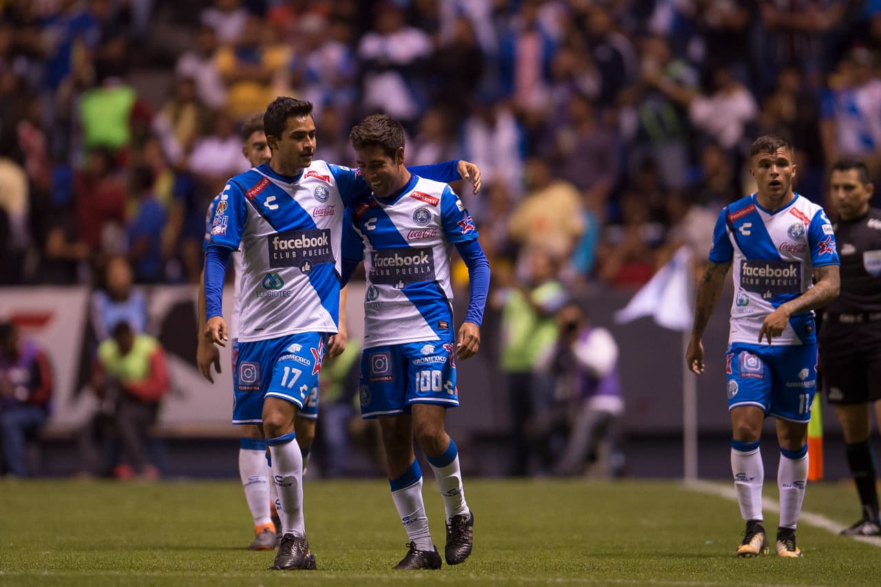 <b>Puebla 3-1 América | Liga MX | Fecha 16 | Clausura 2018</b>
<br>20/abril/2018 | El XI de Puebla: Nicolás Vikonis, Brayan Angulo, Erik Pimentel, Alonso Zamora, Hugo Rodrígueíz, Francisco Acuña, José Daniel Guerrero, Alejandro Chumacero, Omar Fernándeáz, Pablo González y Lucas Cavallini. Puebla brindó gran exhibición de principio a fin.