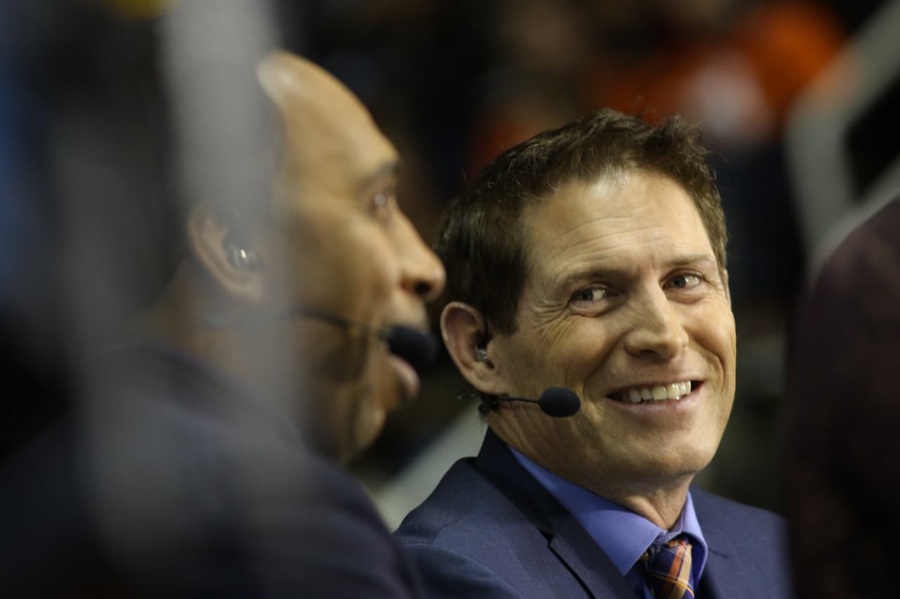 Los jugadores de los Denver Broncos se mostraron relajados durante el Opening Night previo al Super Bowl 50, he aquí sus mejores imágenes.