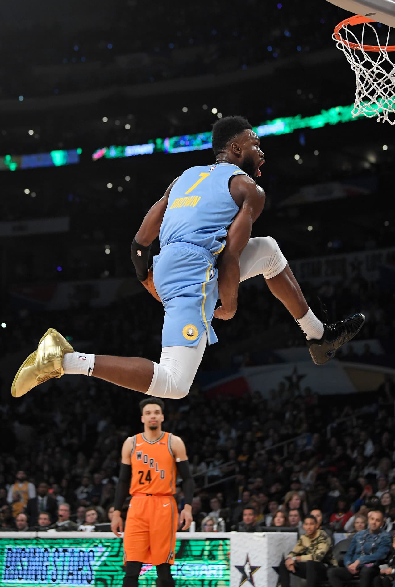 La exhibición anual de los mejores novatos de la NBA y jugadores que están en su segundo año volvió a servir de apertura para las festividades del Juego de Estrellas, que se desarrollan en Los Ángeles por sexta ocasión, un récord.