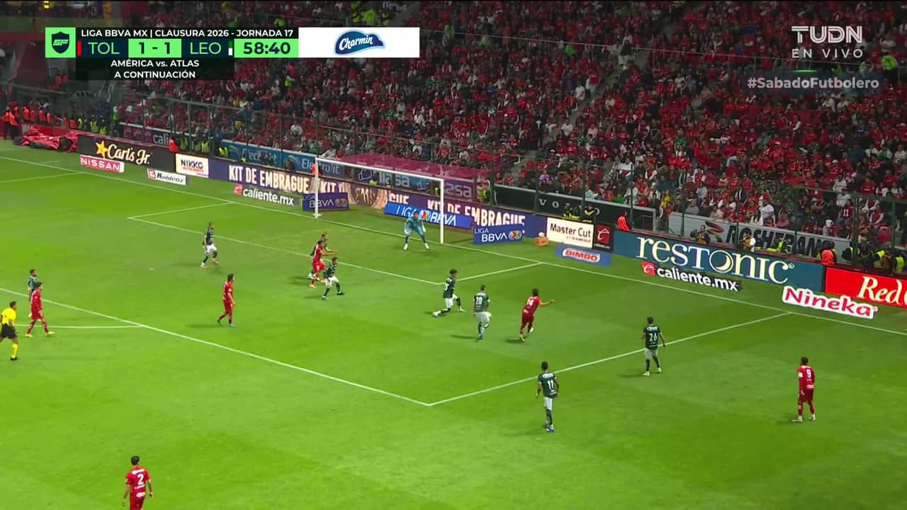 ¡GOL!  anota para Toluca. Fernando Arce