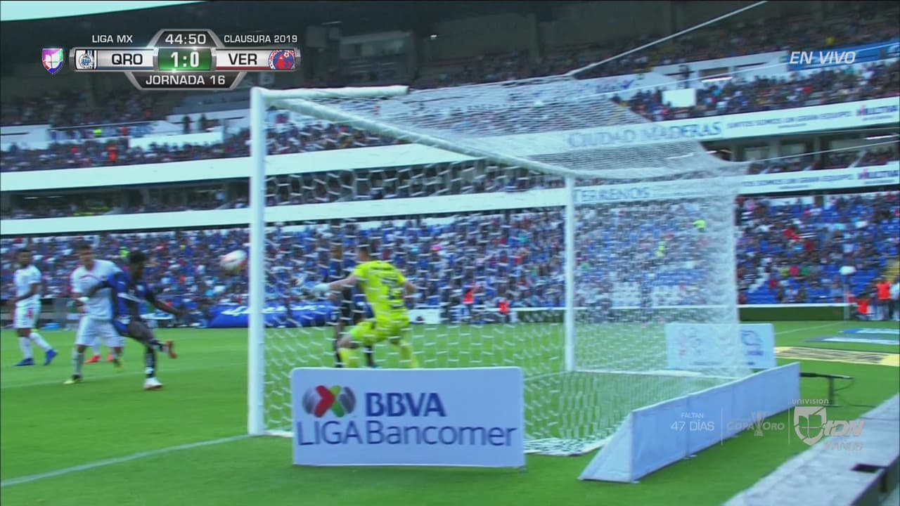 ¡Cerca los Gallos del segundo! Remató Romo al palo