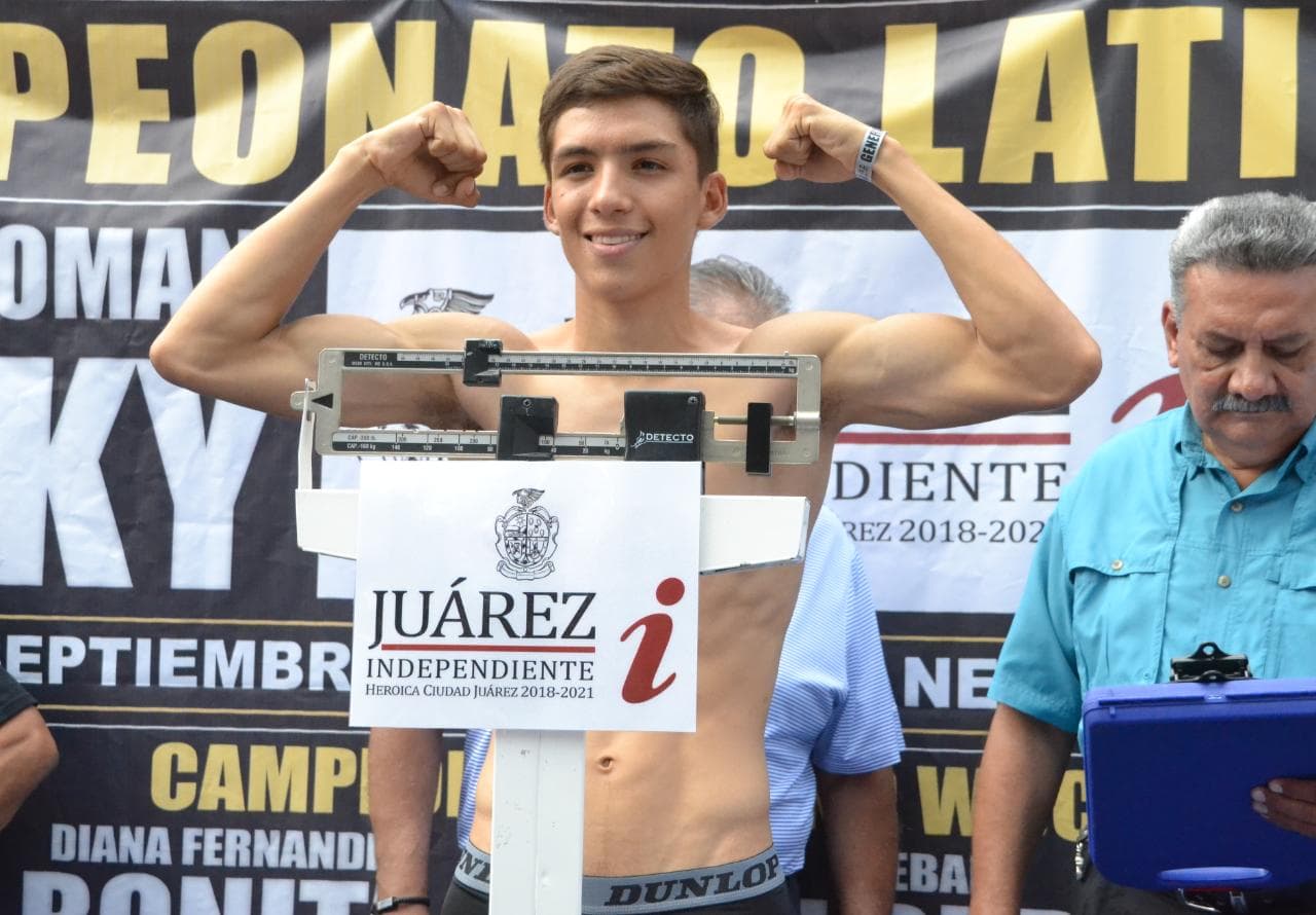 Listo el combate tras la ceremonia de pesaje con tres peleas de pronóstico reservado.