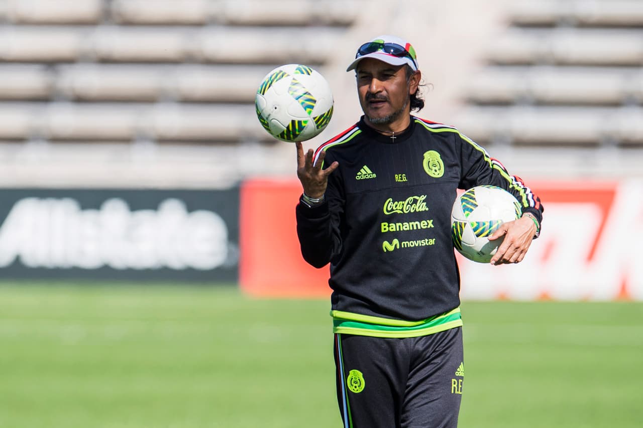 El técnico mexicano Raúl Gutiérrez dejó su cargo en selecciones menores de México para emprender su aventura en el balompié profesional, esta podría ser una apuesta arriesgada para la ‘Máquina’, pero que a su vez podría traerle resultados a mediano plazo.
