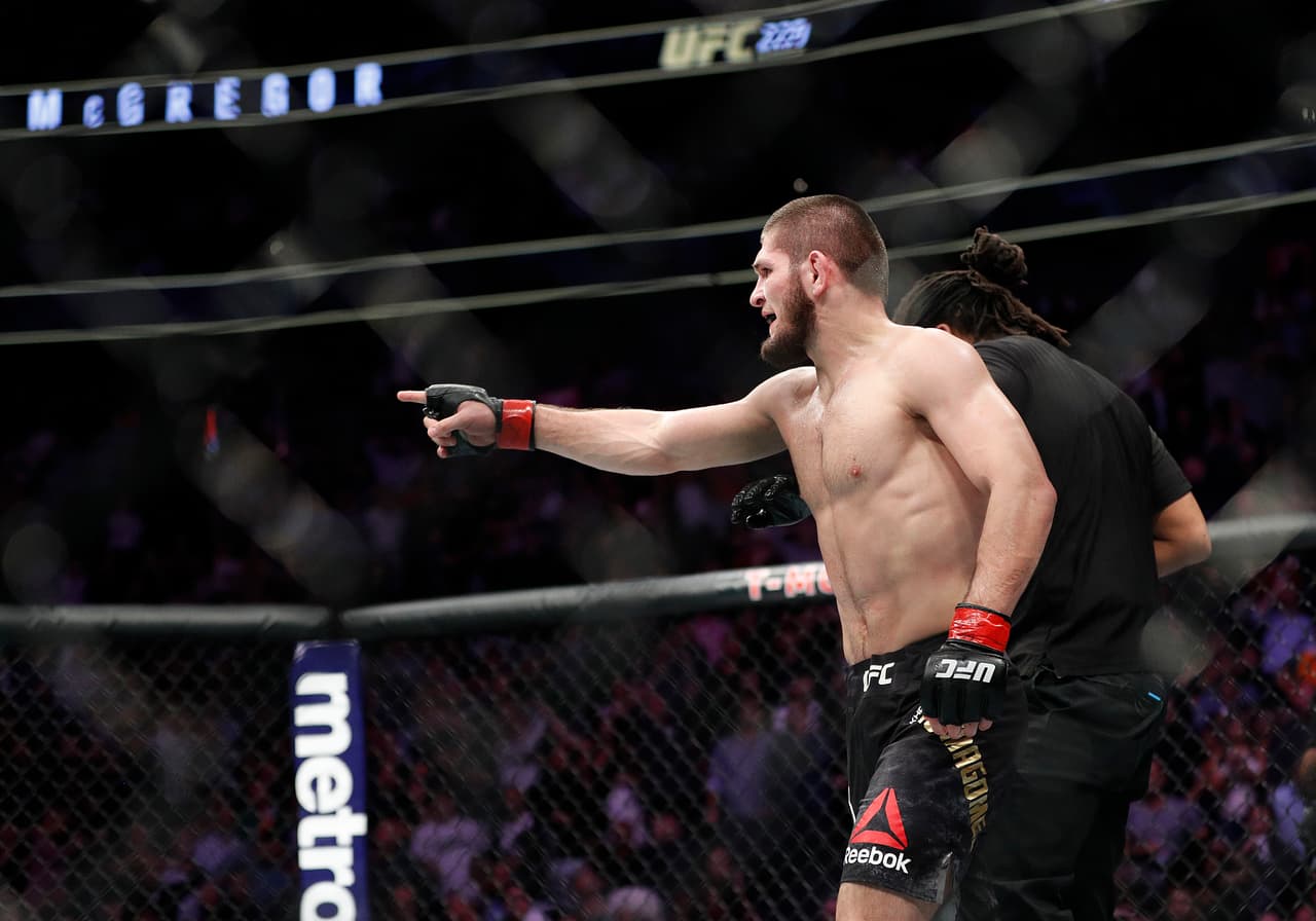 ¡Vaya bromita! Nurmagomedov amenazó a Dana White con vandalizar su auto