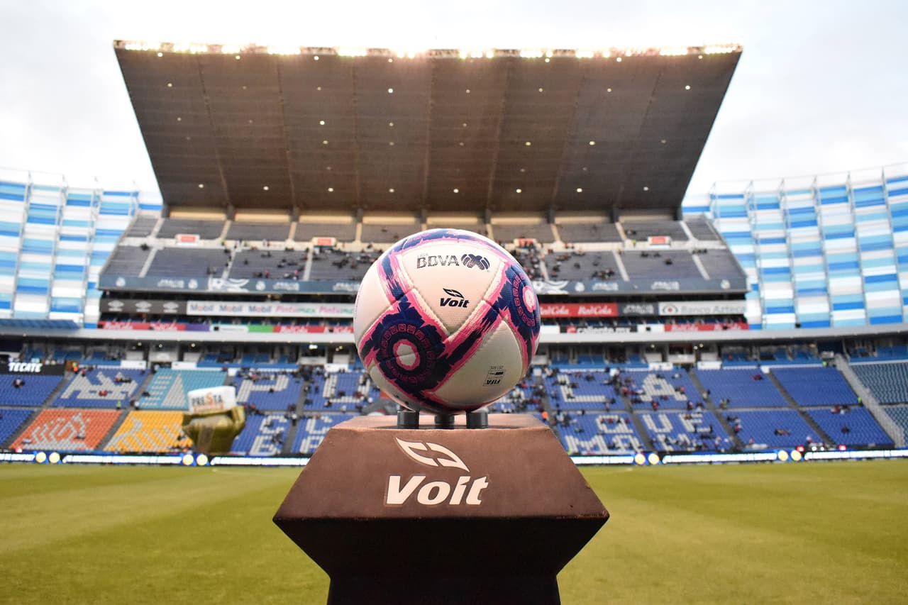 Con solitaria anotación de Facundo Barcelo, los Rojinegros derrotaron 0-1 a la Franja en el Estadio Cuauhtémoc.