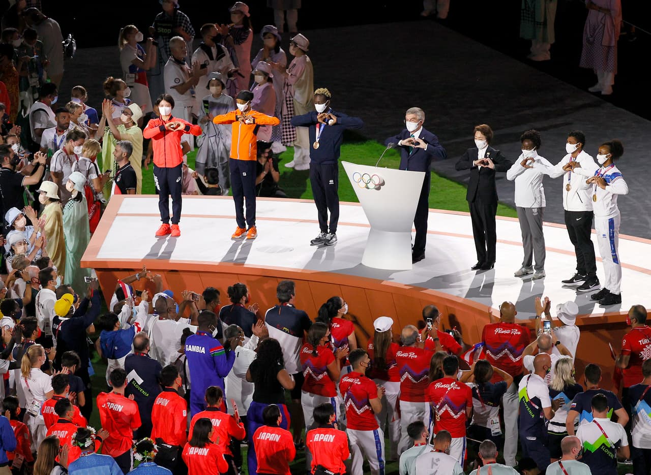 La Ceremonia de Clausura de los Juegos Olímpicos Tokyo 2020 se llenó de nostalgia, agradecimiento y alegría por la celebración del deporte y la humanidad durante más de 15 días.