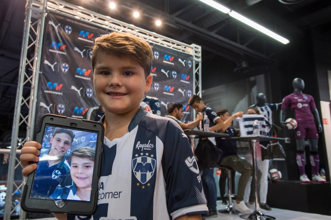 E incluso presumían de su anhelado recuerdo ante las cámaras.