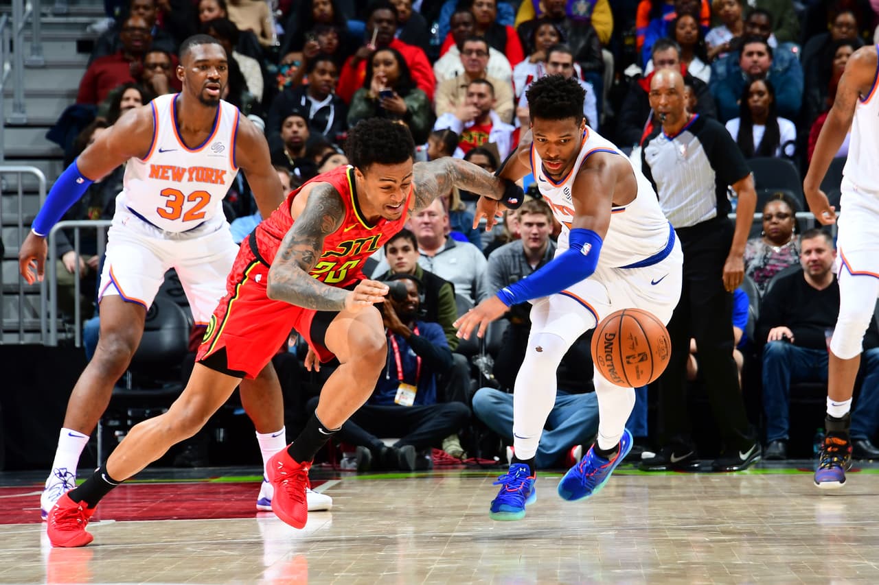 <b>Knicks 106-91 Hawks:</b> en un duelo por el fondo de la Conferencia Este, el equipo de Nueva York consiguió su primer triunfo después de 18 juegos perdiendo en esta temporada.