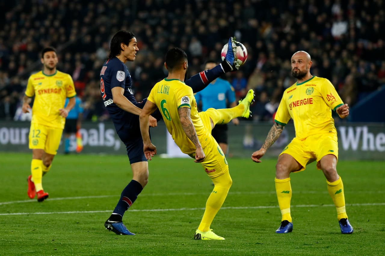Al final, por más intentos que hubo del 2-0 o del 1-1, ya no se movió el marcador y el PSG queda de líder de la Ligue 1 y el Nantes se hunde al puesto 14 de la tabla general.