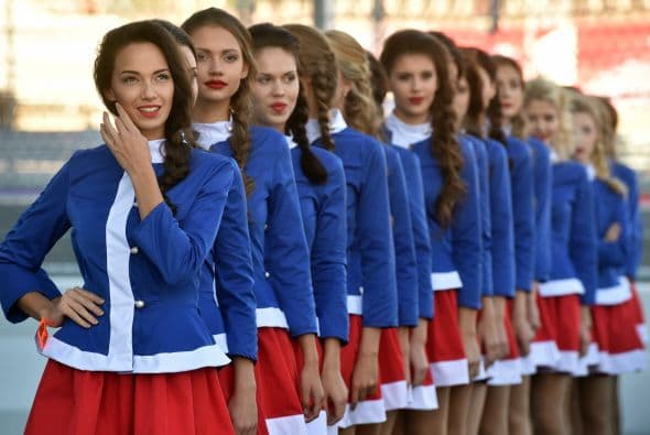 La carrera de autos más importante del mundo, debe tener a las mujeres más hermosas de todo el planeta. Te presentamos este collage de diosas de la F1.