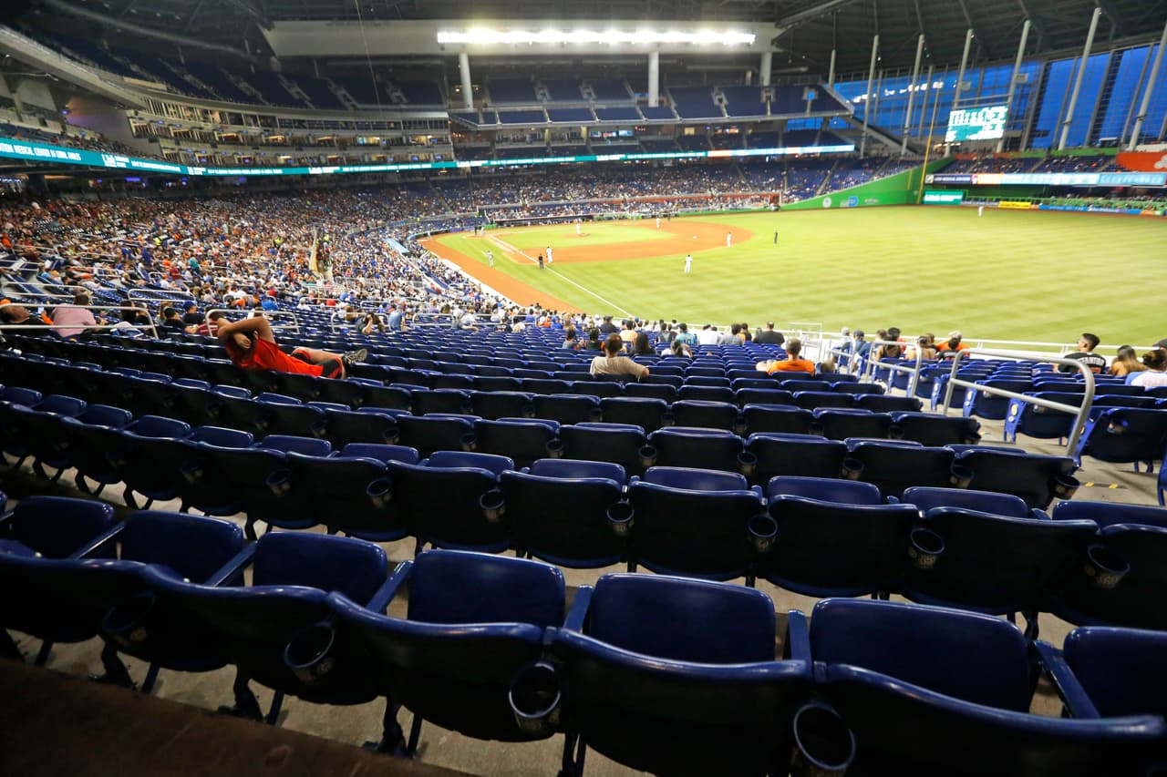 Estadios de los Marlins y los Heat en Miami cambian de nombre
