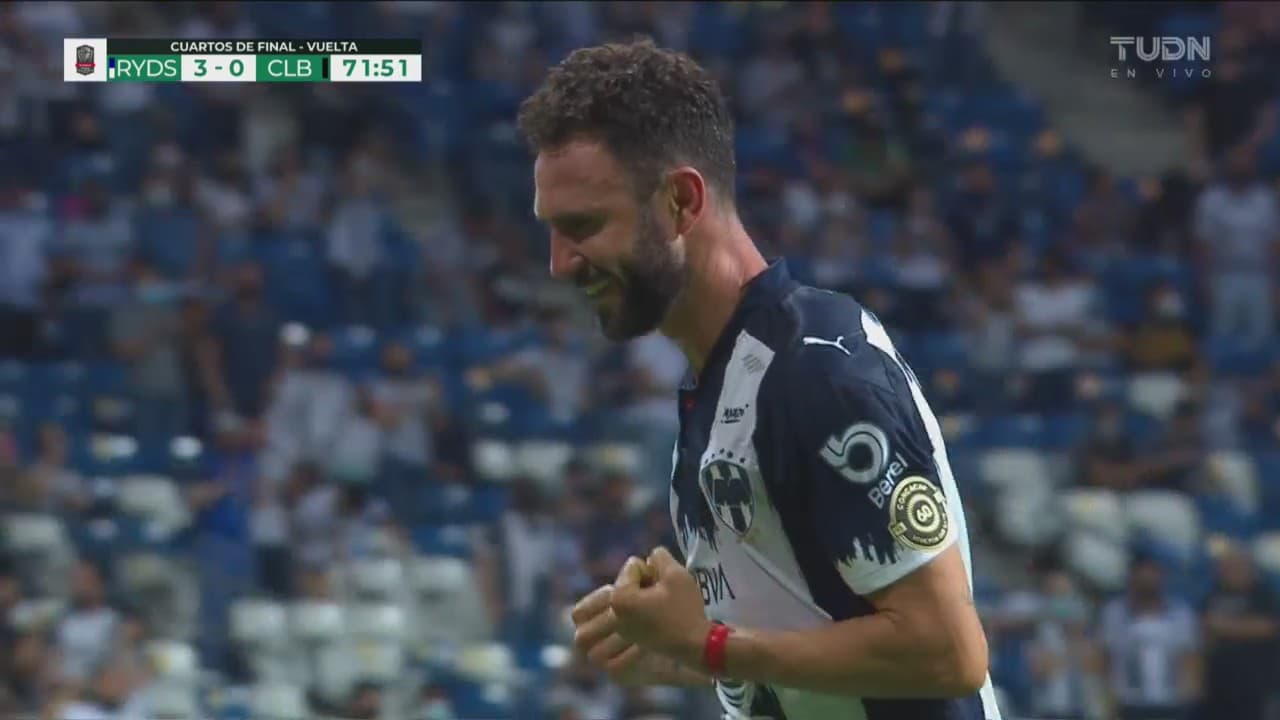 ¡Qué golazo! Layún la pone en el ángulo y mete a Rayados en Semis