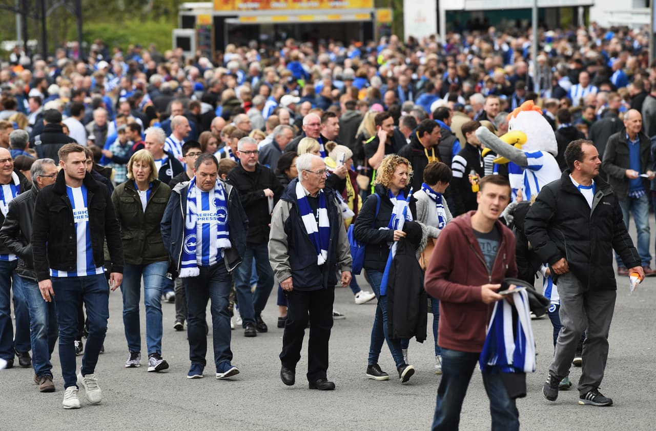 Como todo equipo inglés, el Brighton & Hove tiene más de un siglo de existencia, pues fue fundado en 1901.
