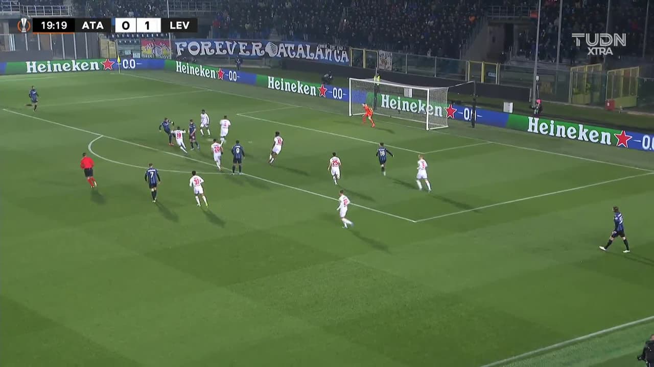 ¡TIRO ATAJADO! disparo por Rafael Tolói.