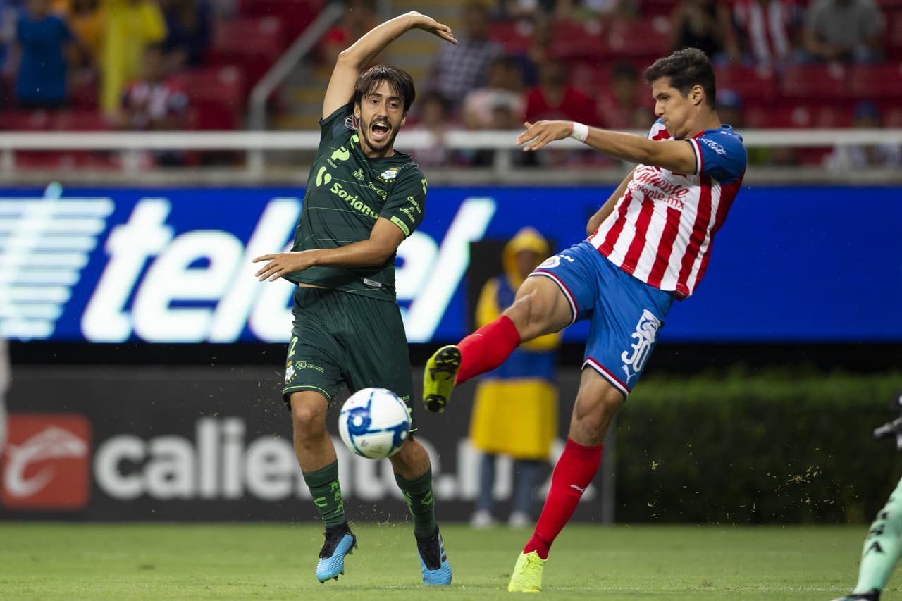 Las mejores imágenes del duelo entre las Chivas y el Santos en Copa MX.