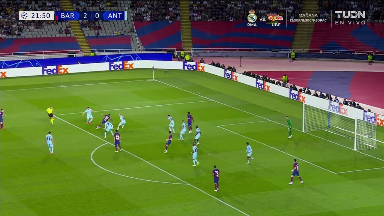 ¡AUTOGOL! de Jelle Bataille para FC Barcelona.