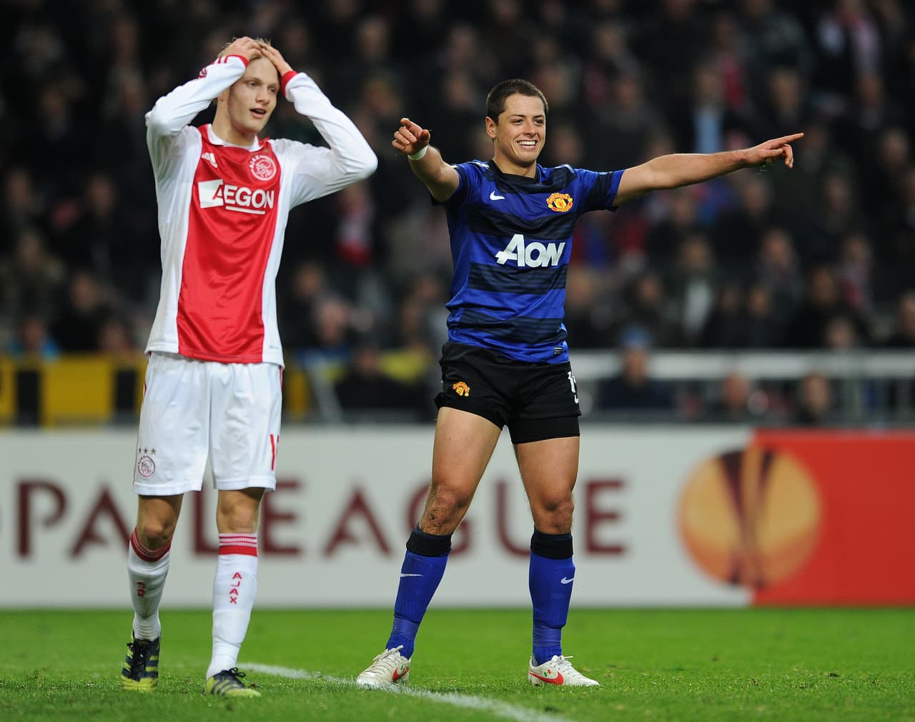 Dos de ellos los anotó en la Europa League en la serie ante el Ajax. El 'Chicharito' era sensación en todas las canchas a las que iba.