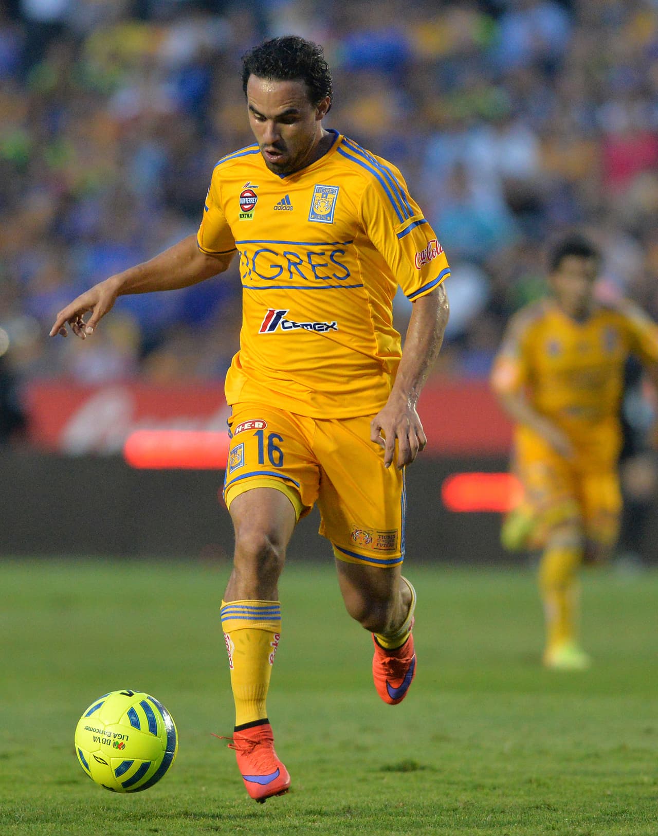 Con la poca acción que vio Enrique Esqueda en esta campaña con el campeón Tigres, era de esperar que dejara la institución. Su nuevo club es Tiburones.