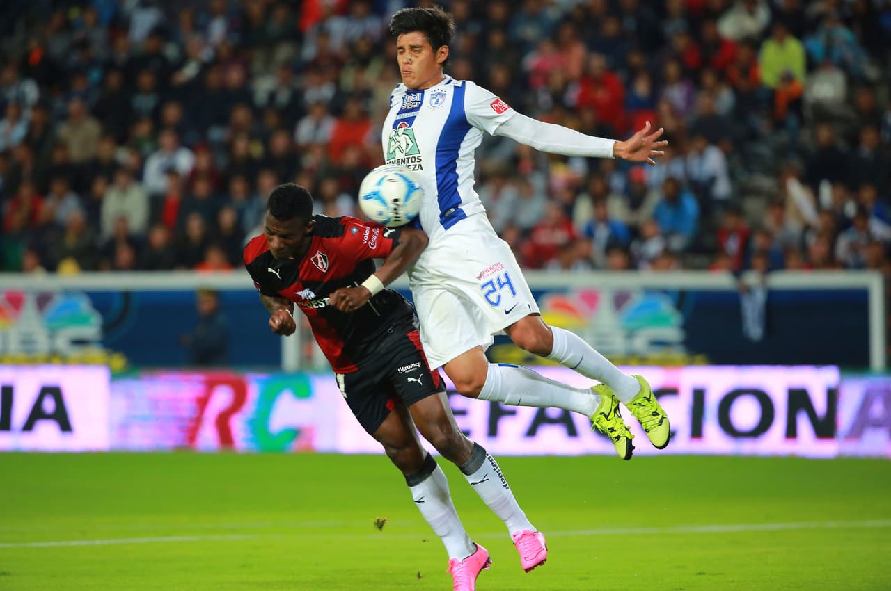 Ambas transacciones, la de Herrera y la de Medina, son de manera temporal.