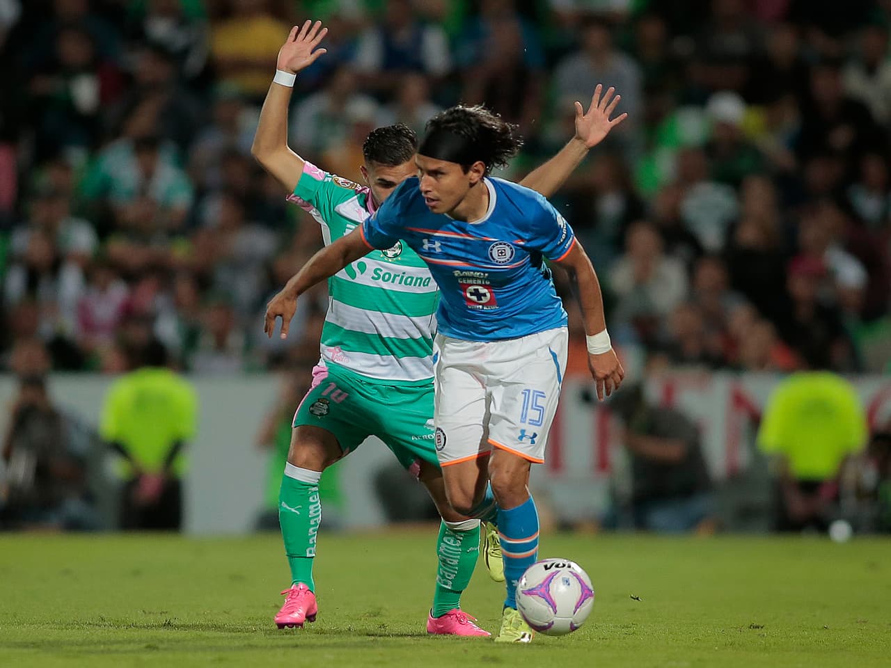 Gerardo Flores ya no es más jugador del Cruz Azul y pasó a las filas del Toluca de manera definitiva.