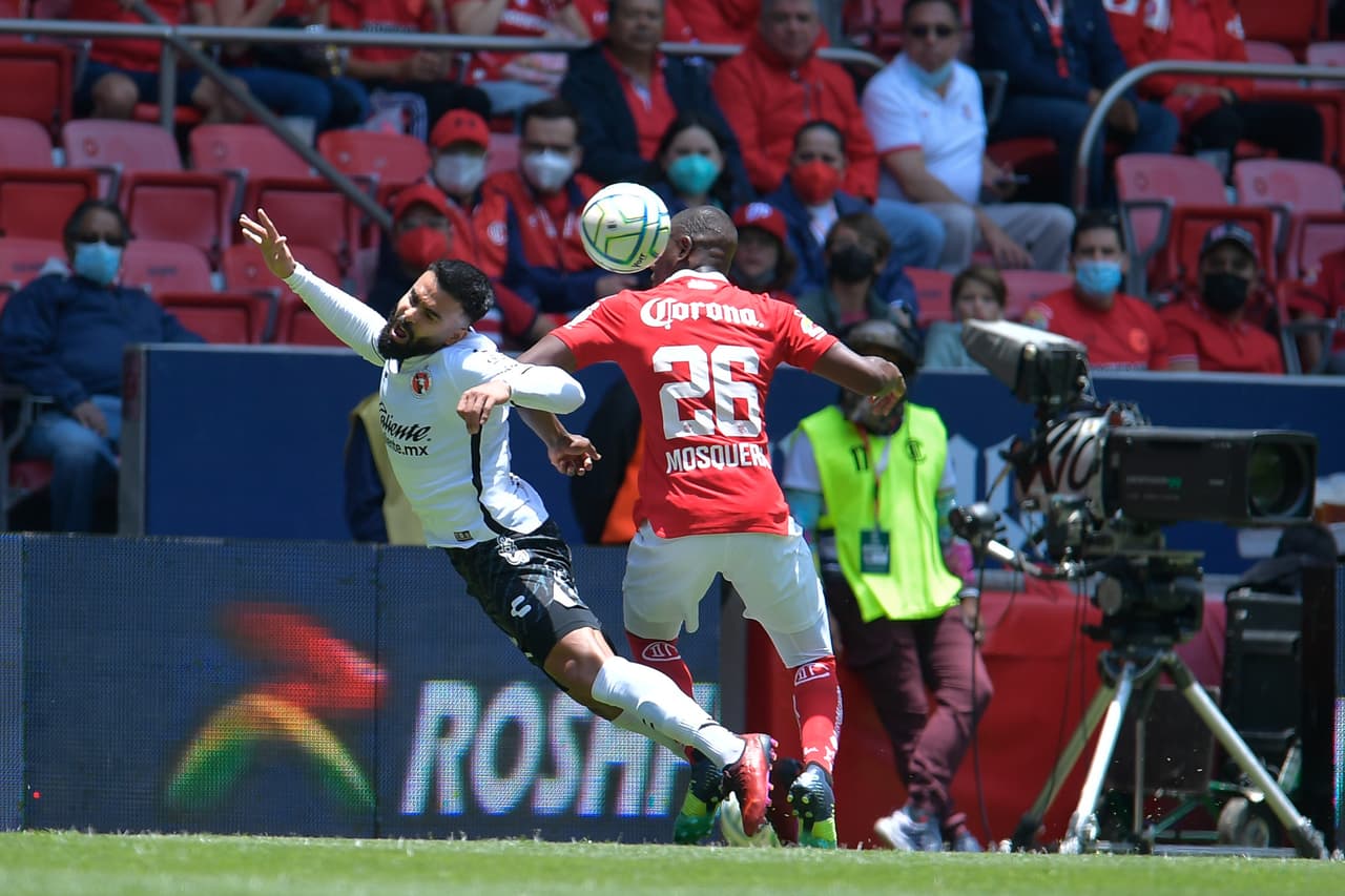 Toluca vino de atrás para vencer a los Xolos con goles de Carlos González, Jean Meneses y Camilo Sanvezzo.