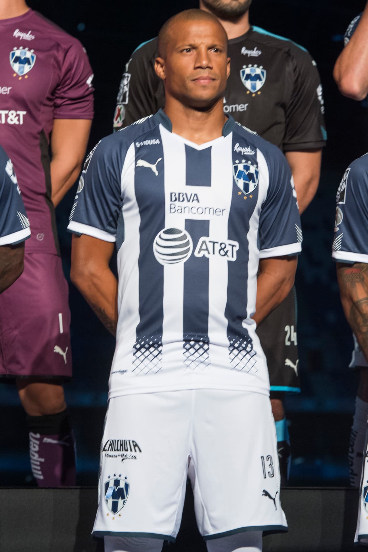 El uruguayo Carlos Sánchez fue otro d elos protagonistas que se robó los flashes de los camarógrafos.