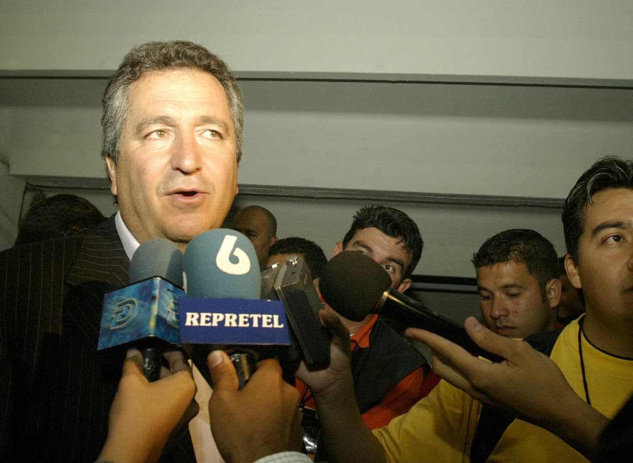 Uno de los datos llamativos de ese Saprissa campeón es que su propietario era el mexicano Jorge Vergara, que ahora es el hombre en cabeza de Chivas de Guadalajara, que debutará el jueves.