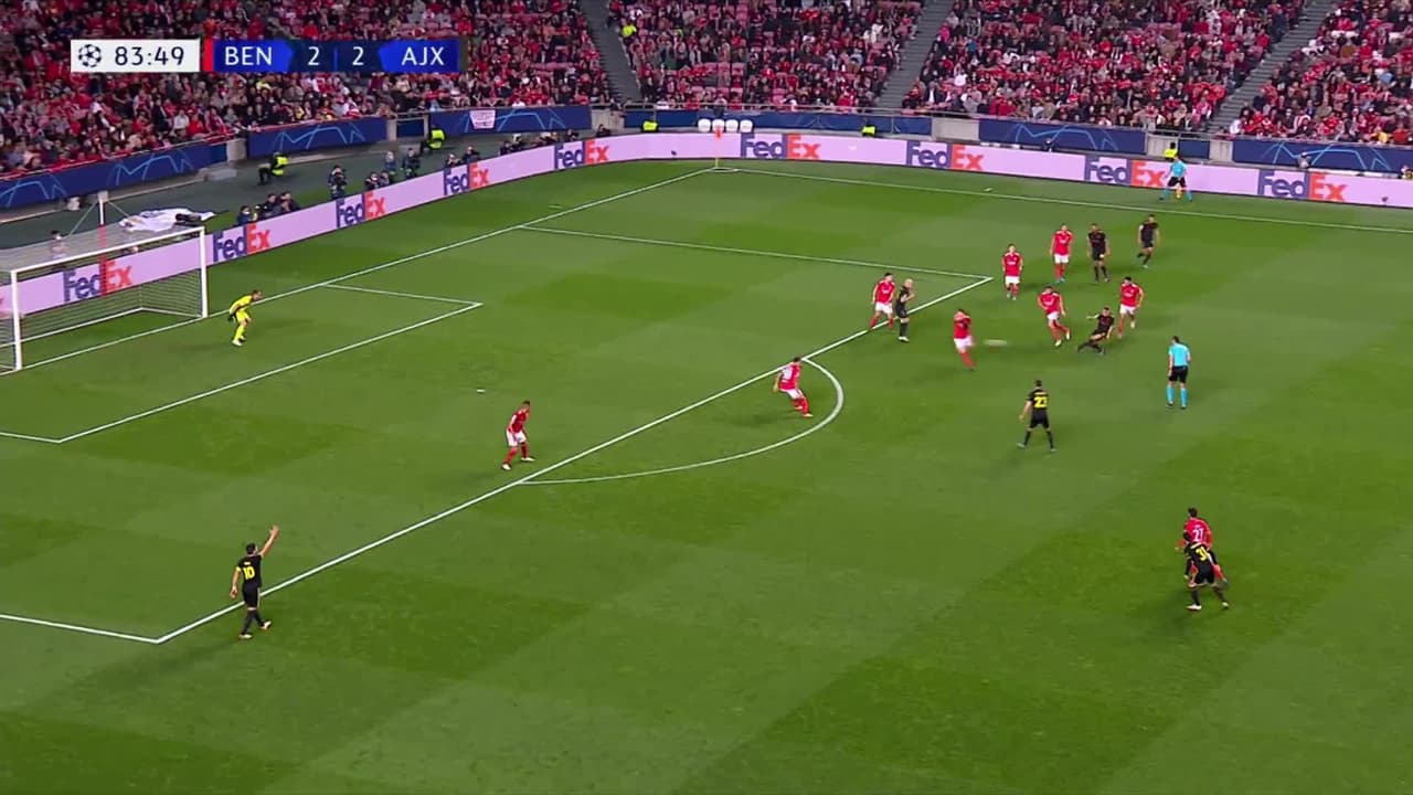 ¡TIRO ATAJADO! disparo por Antony.