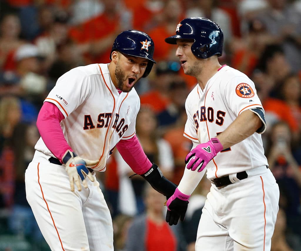 Springer pegó su quinto vuelacercas para iniciar un encuentro esta temporada y su 29no desde el inicio de 2015.