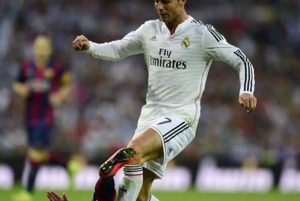 Real Madrid pudo ampliar la ventaja al contragolpe, Con el 3-1 tuvo las mejores oportunidades.