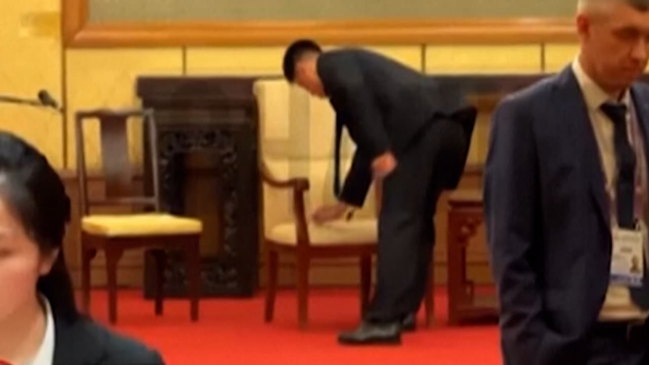 En video: Así eliminaron rastros de ADN de Kim Jong Un tras su reunión con Putin
