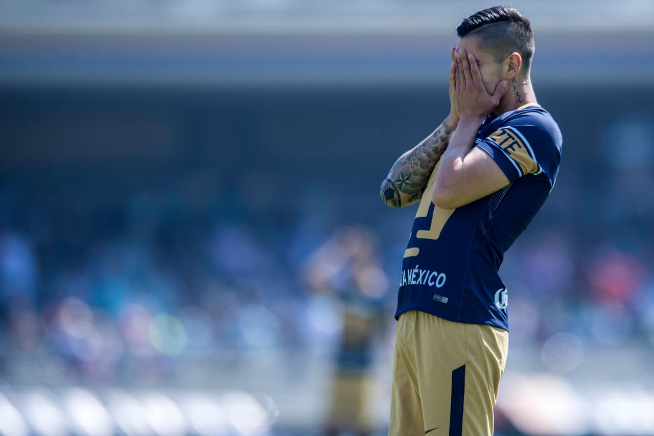 Pumas no pudo como local y apenas empató 2-2 con Santos como local, con lo que se tiene que conformar con ser colero del Apertura 2017.