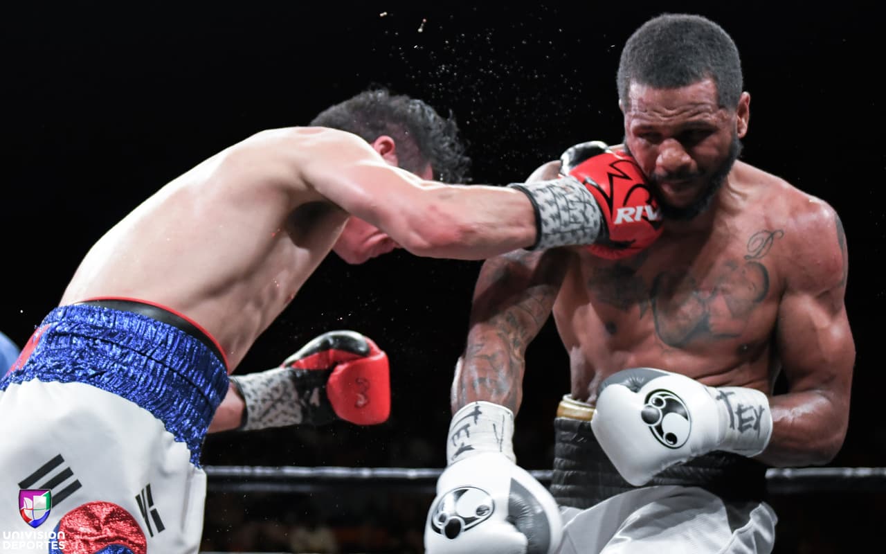 Anthony Dirrell (31-1, 24 KOs) y Able Han (26-3, 16 KOs) arrancaron la velada en El Paso con una decisión unánime a favor de Dirrell tras 10 episodios.