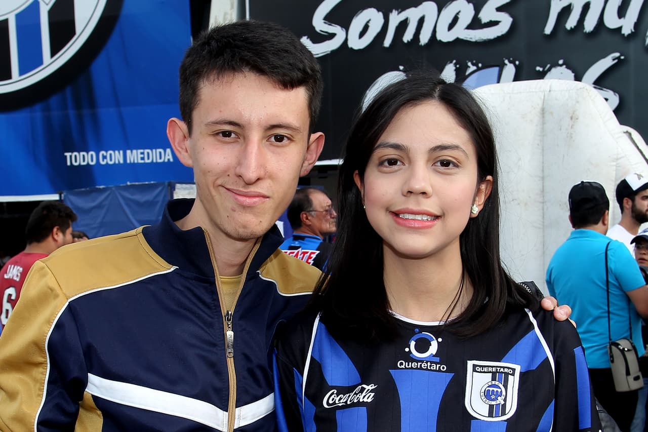 El colorido de la afición en la Jornada 16