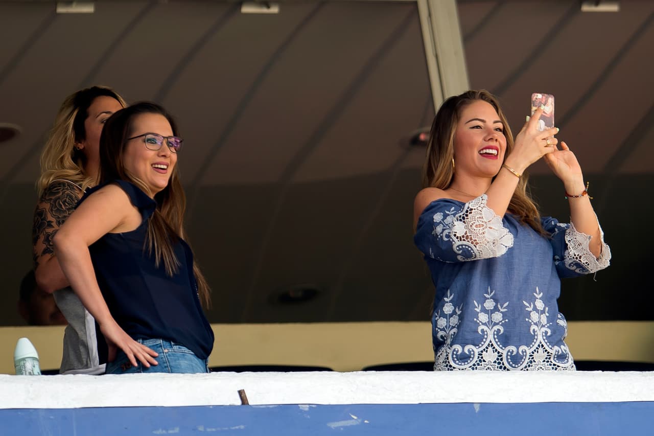 El colorido de la afición en la Jornada 16
