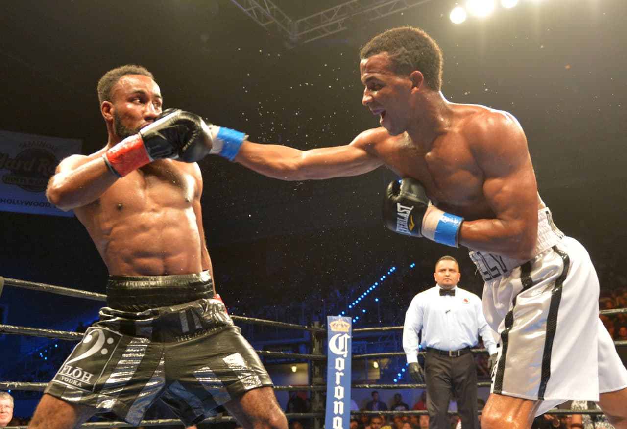 Rances Barthelemy golea a Mickey Bey en ruta a su victoria.