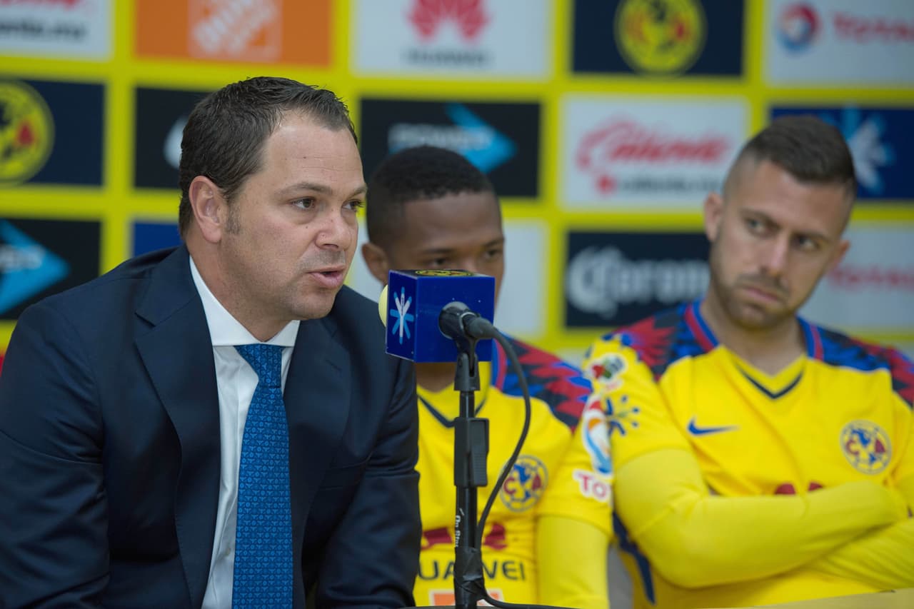 Las Águilas presentaron a unos muy sonrientes Joe Corona, Emanuel Aguilera, Henry Martín, Andrés Ibargüen y Jérémy Ménez como sus nuevos hombres para el Clausura 2018.