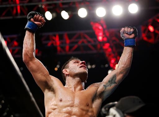 Rafael Dos Anjos quiere a Robbie Lawler