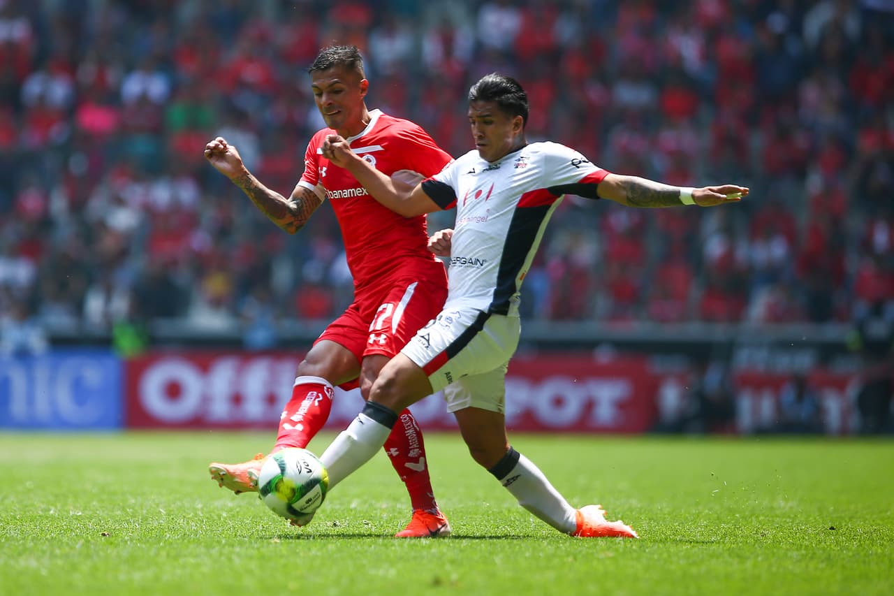 Fue un calvario el partido para los universitarios poblanos porque esa expulsión los dejó en malas condiciones, además del gol que abrió la brecha.