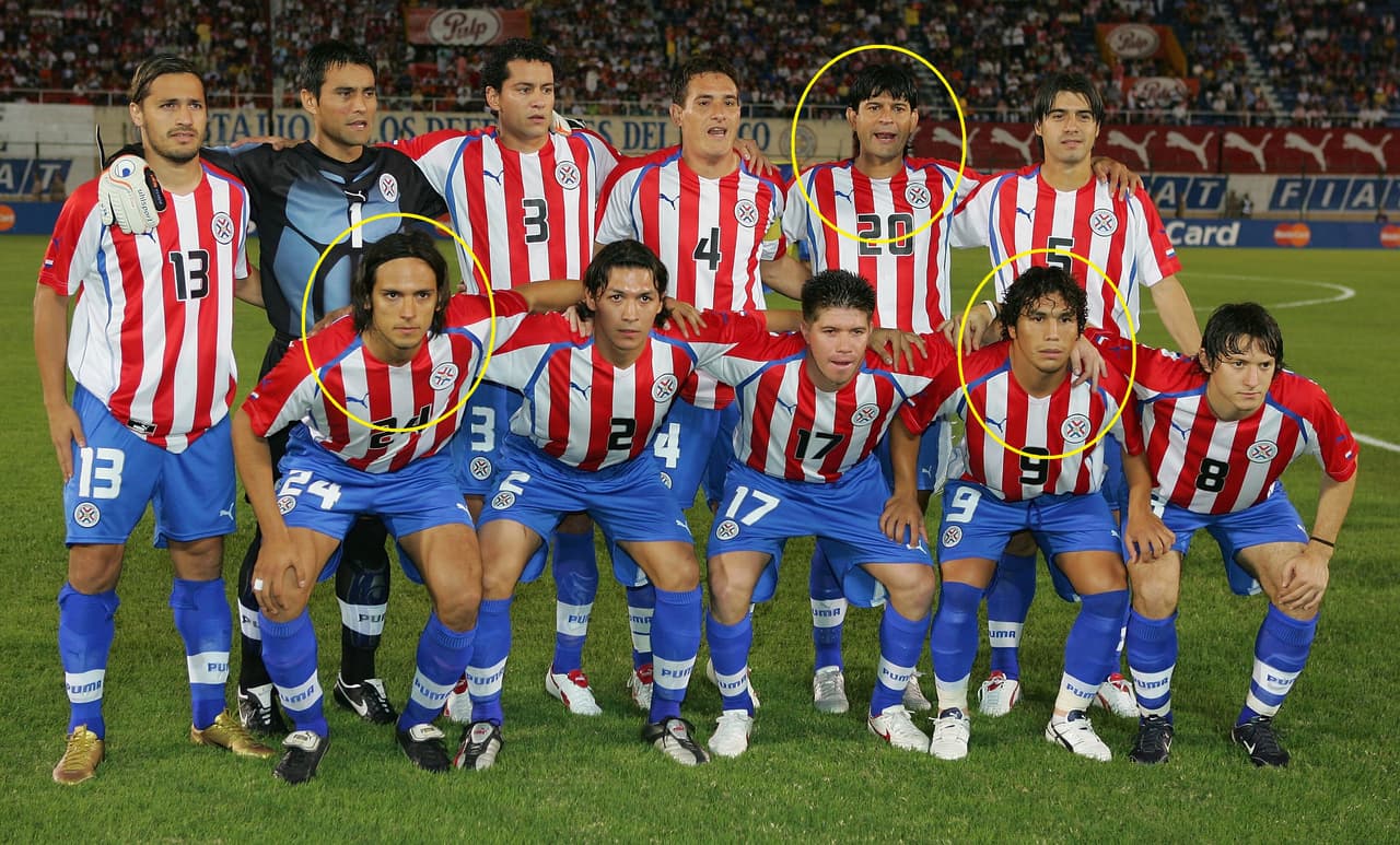 El "Tata" debía hacer un
<b>recambio generacional</b>. Sobre todo en la delantera, donde Saturnino Cardozo iba ya de salida y Roque Santa Cruz precisaba de un acompañante.