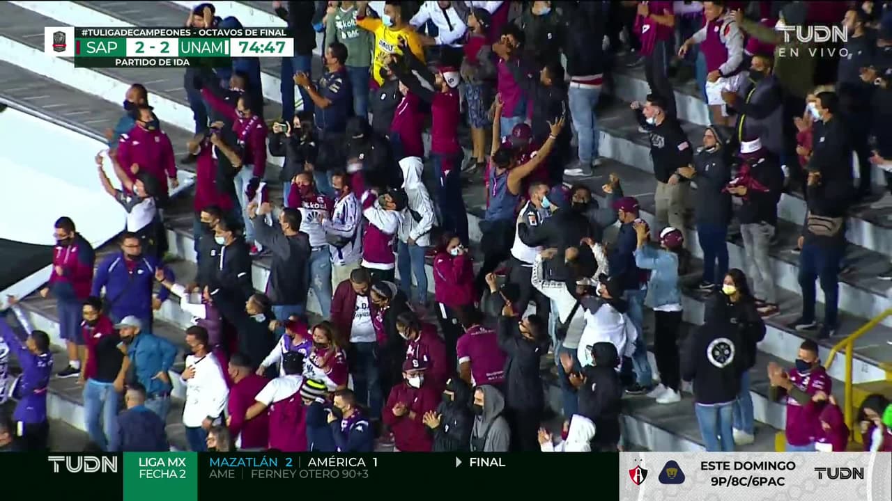 ¡GOL!  anota para Saprissa. Christian Bolaños