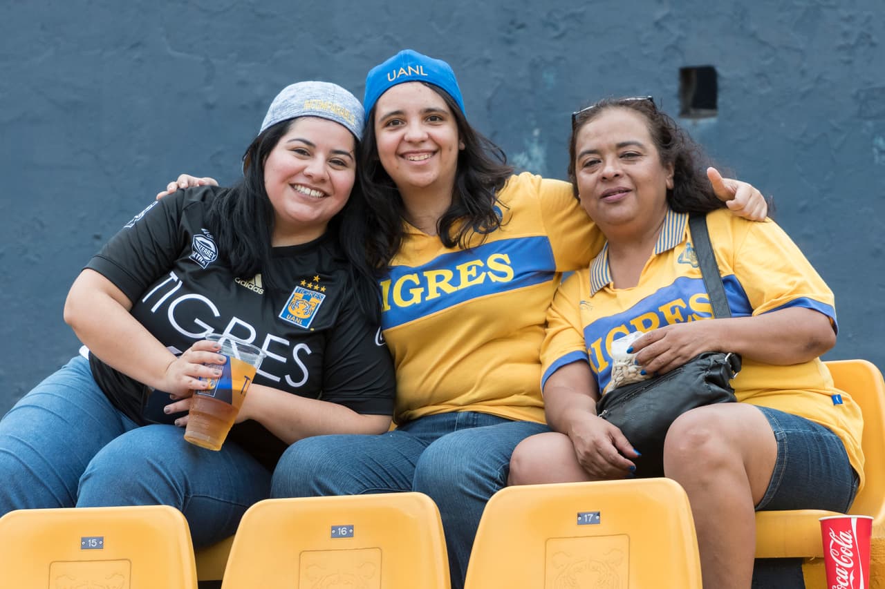 Tigres es el actual campeón del fútbol mexicano y su afición juega un papel fundamental en el éxito del equipo. Siempre leales, siempre creativos para apoyar a los suyos.