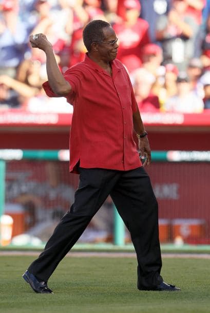 El legendario Rod Carew, miembro del Salón de la Fama y 18 veces seleccionado al Juego de Estrellas, realizó el lanzamiento ceremonial.