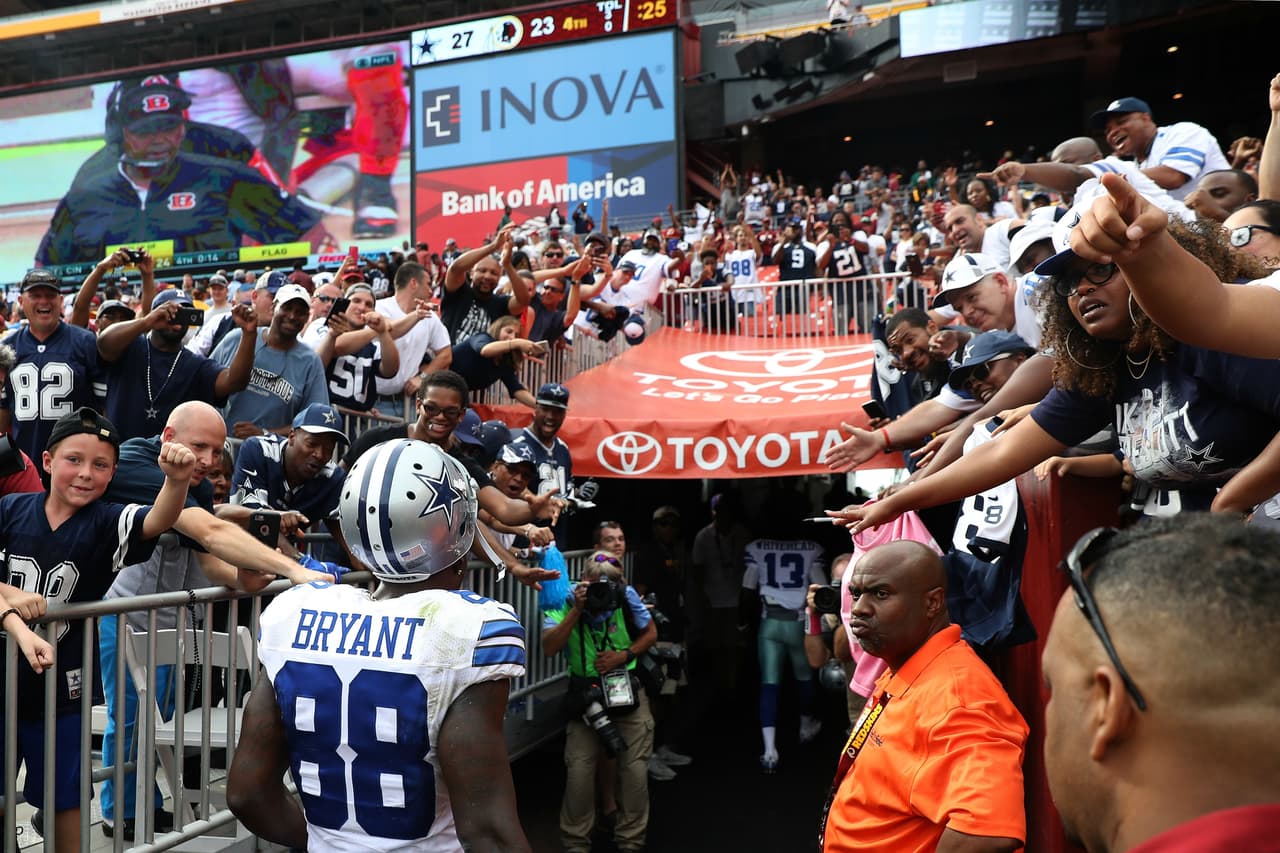 Dez Bryant tuvo buena actuación ante Redskins, pero no pudo llegar a más de 100 yardas.