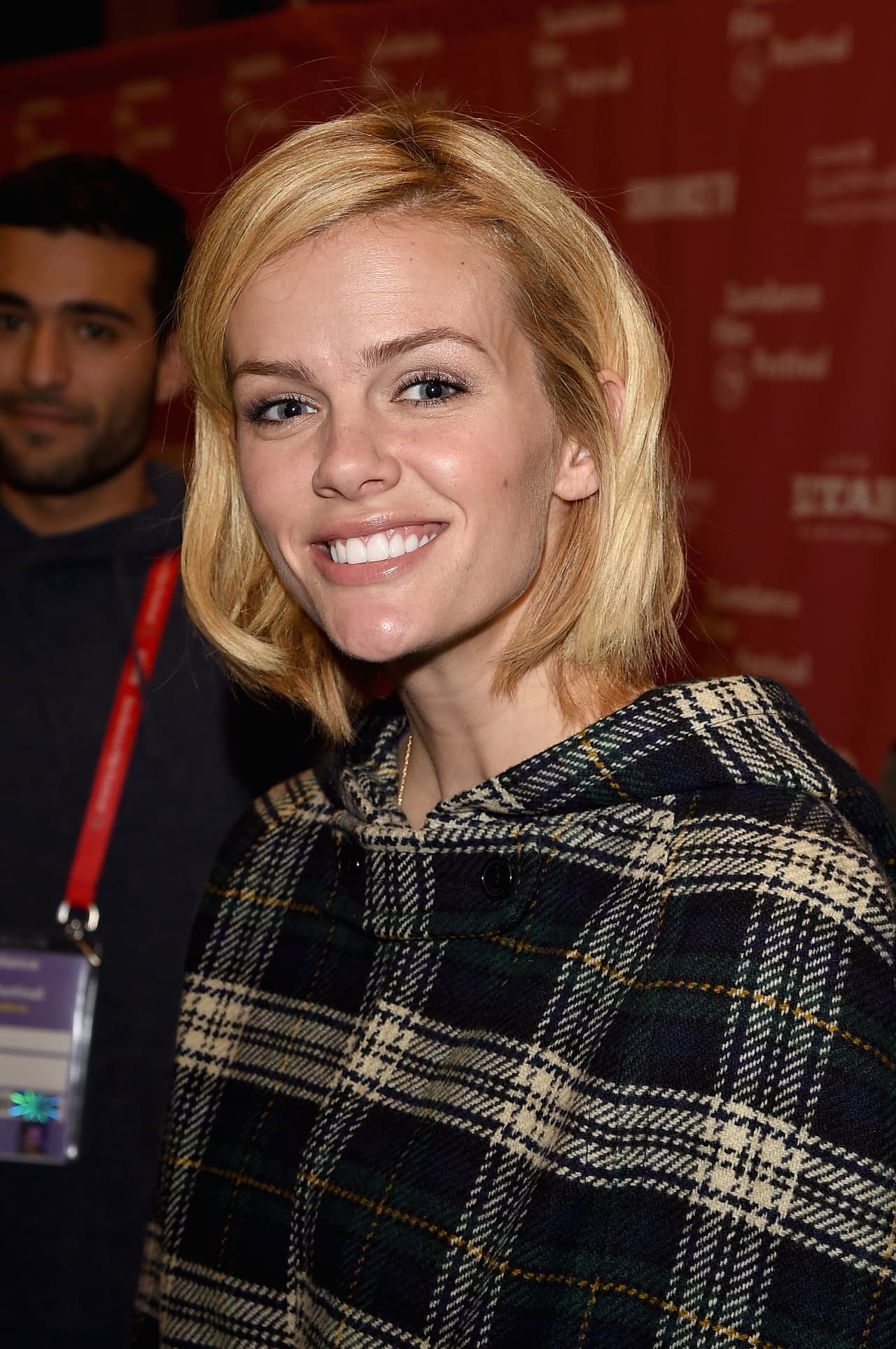 La actriz Brooklyn Decker contrajo matrimonio con Andy Roddick en 2009 y desde ese momento ha sido su compañía, tanto en la competencia como desde su retiro. Con su elegancia y belleza es una de las figuras reconocidas en la TV estadounidense.