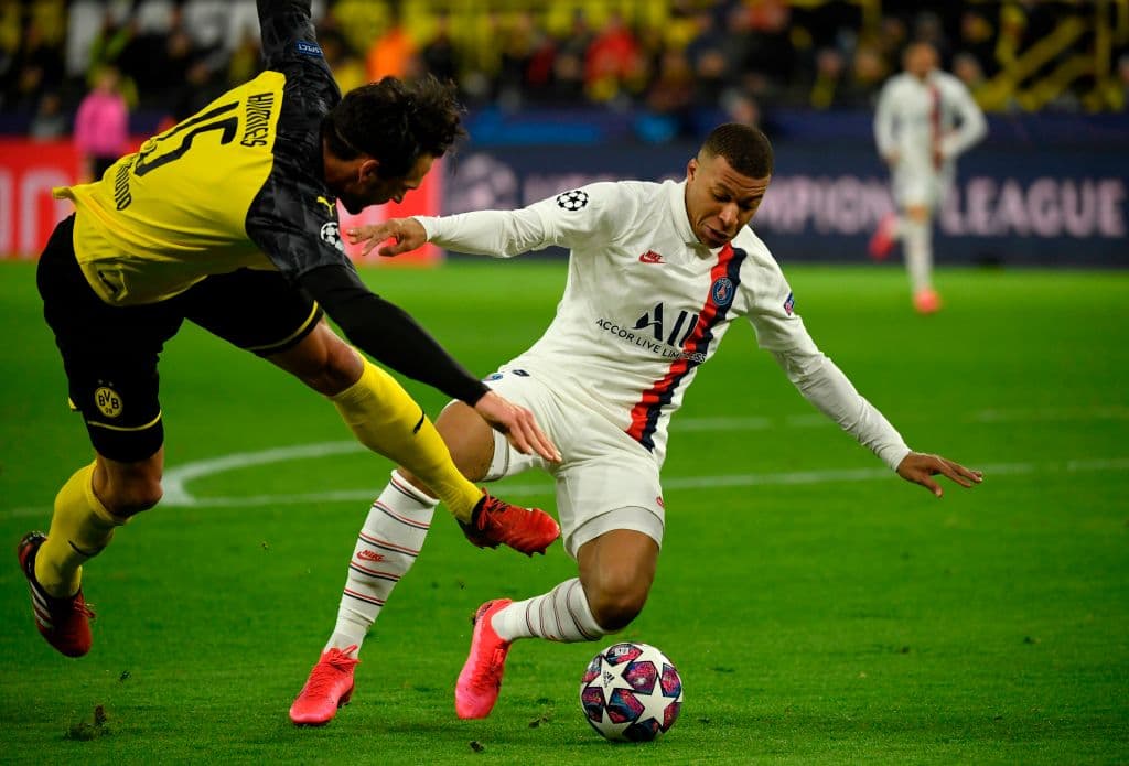 Neymar se ha encontrado muy contenido por parte de la defensa alemana. La batalla física es muy notable.