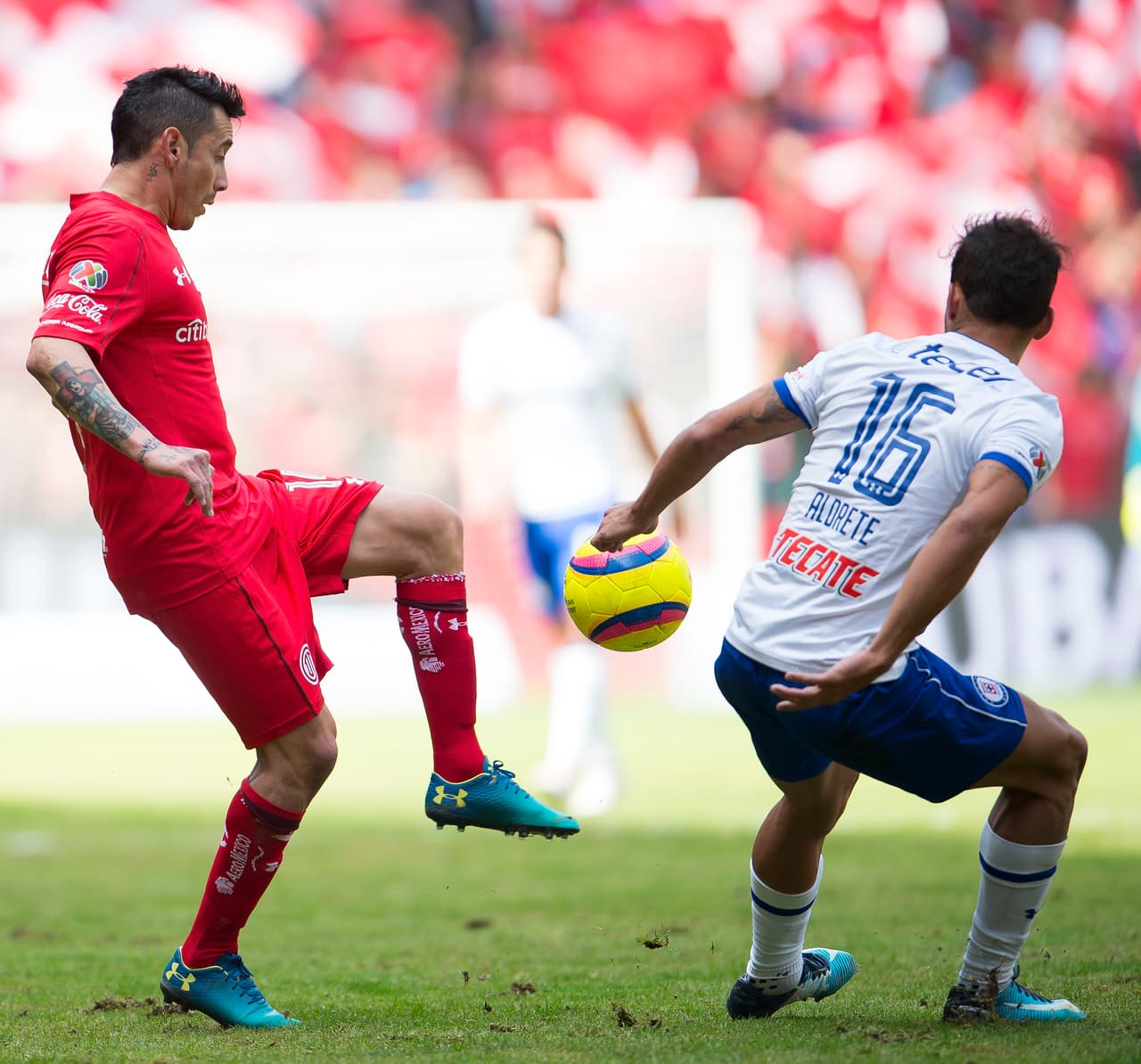 Toluca y Cruz Azul empataron a un gol en partido disputado en el Nemesio Diez.