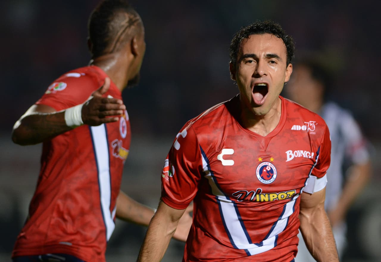 Leobardo López, el defensor del Veracruz, fue un hombre que le dio personalidad a la zaga de los Jarochos en el torneo pasado y que permitió que se mantuvieran en primera.