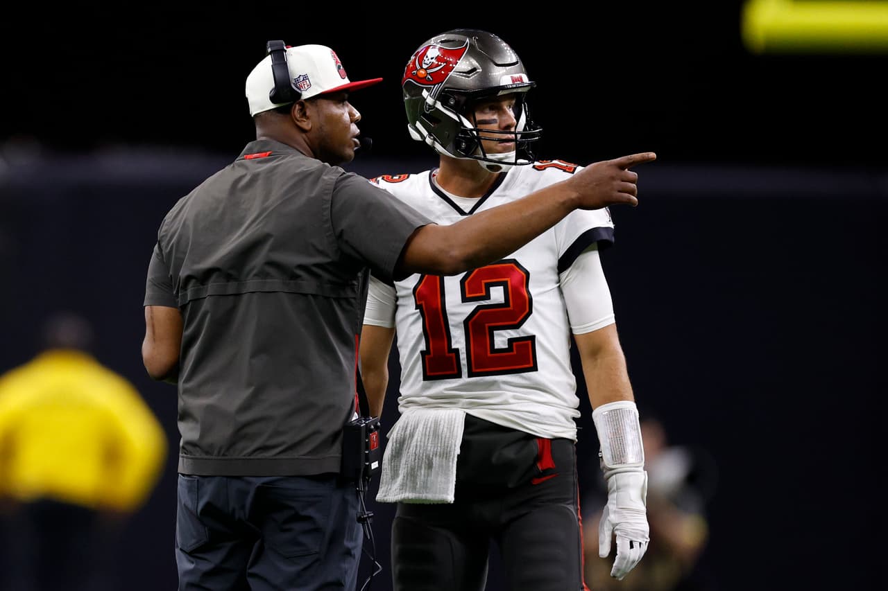 Coach de Buccaneers reconoce que a Brady le ha afectado su divorcio 