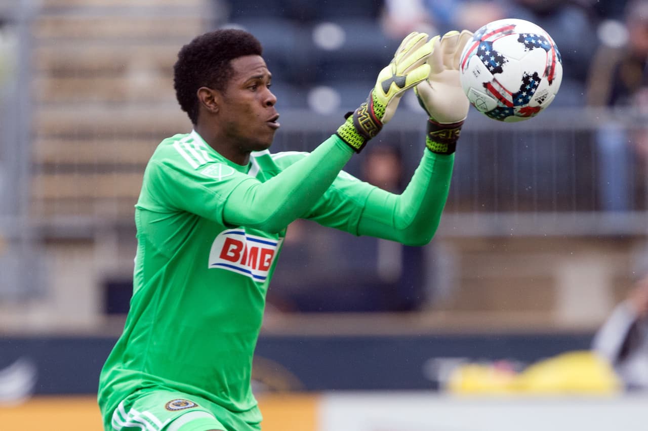 Philadelphia Union cortó una larguísima racha de partidos sin victorias frente a New York Red Bulls, una de sus víctimas preferidas, al que derrotó por 3-0. El arquero Andre Blake tuvo una actuación de gran nivel en el conjunto local. (USA Today Images)
